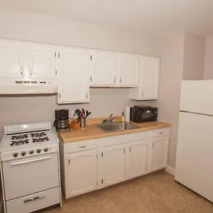 https://hip-cozy-to-explore-the-city-or-catch-a-game.hotels-in-pittsburgh.com