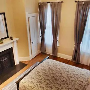 Frankfort 1 Apartment